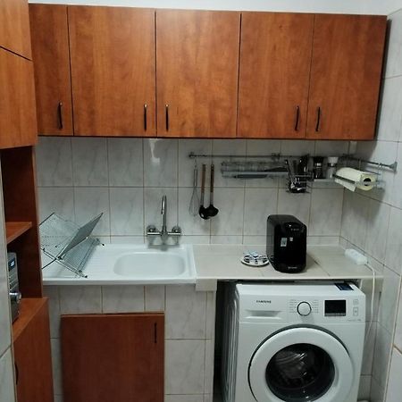 Chic Apartment Питешти Экстерьер фото
