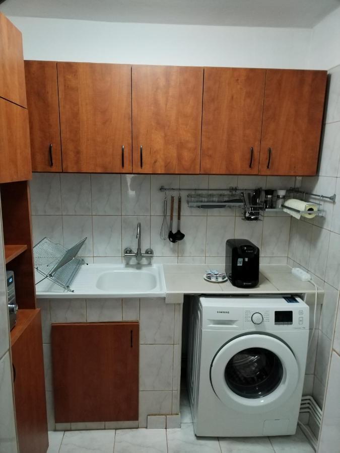 Chic Apartment Питешти Экстерьер фото